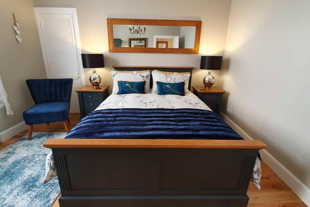 Smart & Stylish Holiday Apartment In The City Centre Инвернесс Экстерьер фото