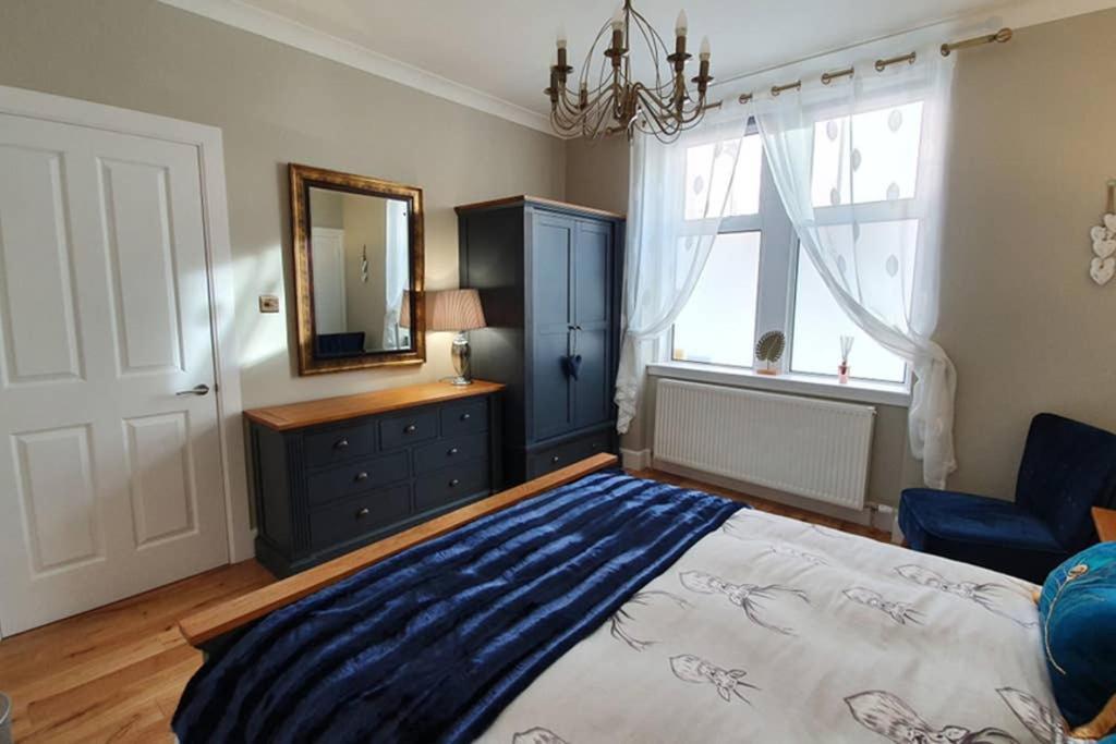 Smart & Stylish Holiday Apartment In The City Centre Инвернесс Экстерьер фото